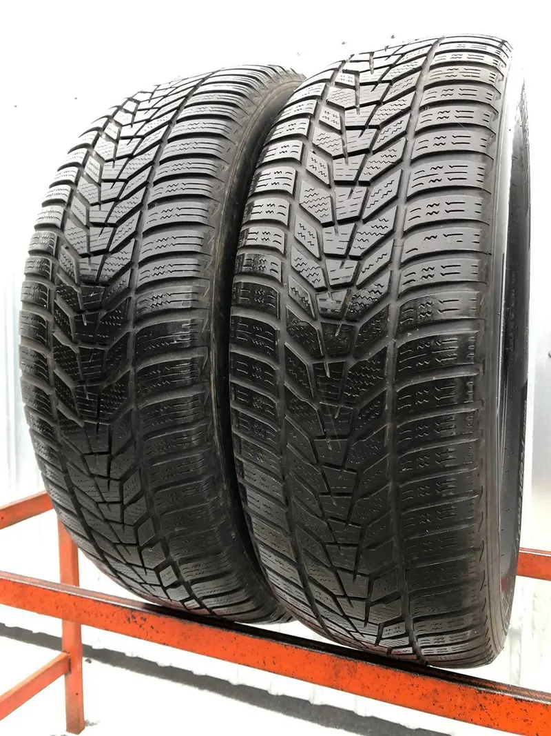 Пара б/у шин 235/60 R18 Hankook Winter I cept Evo3 W330