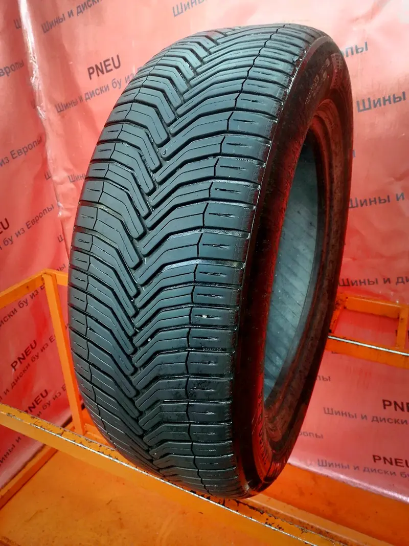 Б/у шина 235/60 R18 Michelin CrossClimate
