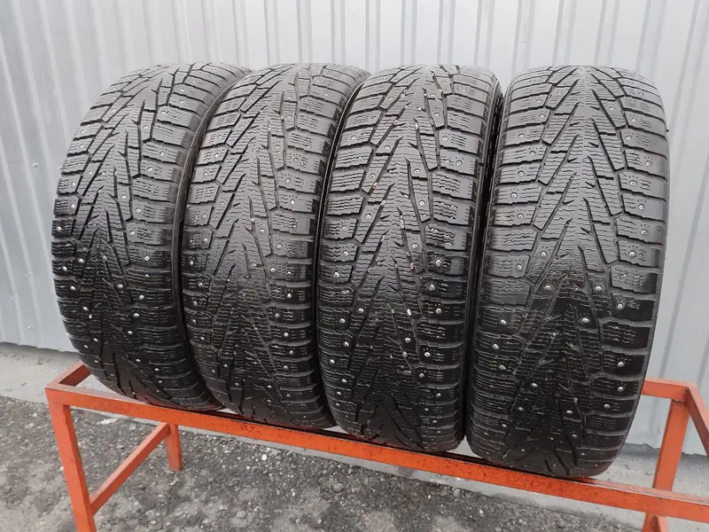 Комплект б/у шин 235/60 R18 Nokian Hakkapeliitta 7 SUV