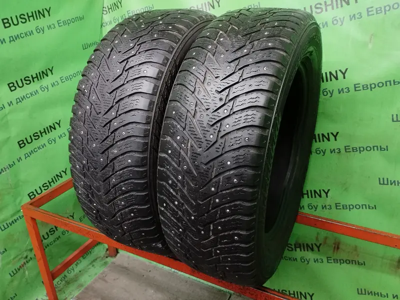 Пара б/у шин 235/60 R18 Nokian Hakkapeliitta 8 SUV