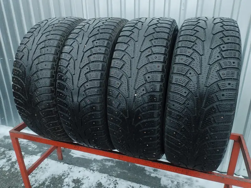 Комплект б/у шин 235/60 R18 Nokian Hakkapeliitta SUV 5