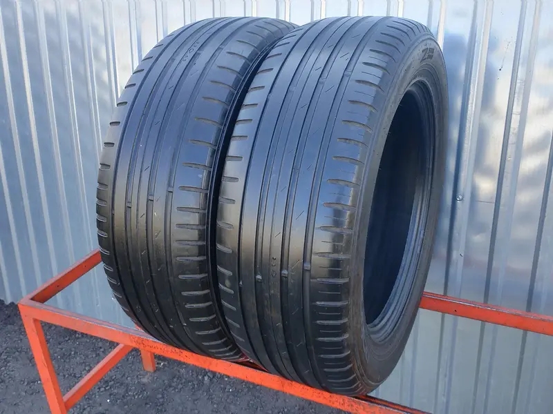 Пара б/у шин 235/60 R18 Nokian Z SUV