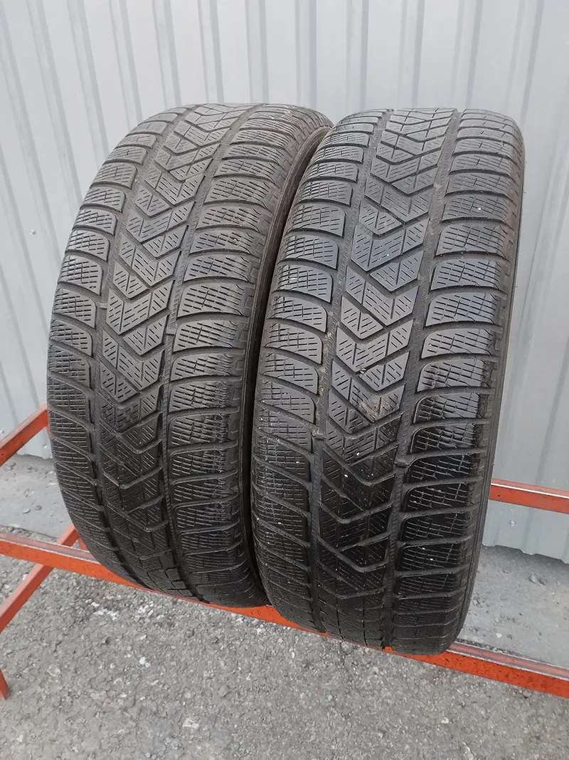 Пара б/у шин 235/60 R18 Pirelli Scorpion Winter