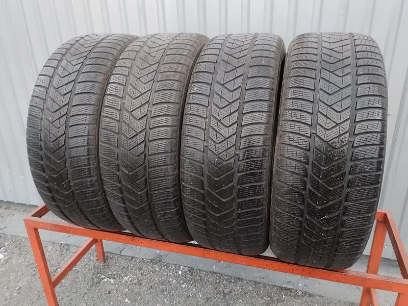 Комплект б/у шин 235/60 R18 Pirelli Scorpion Winter