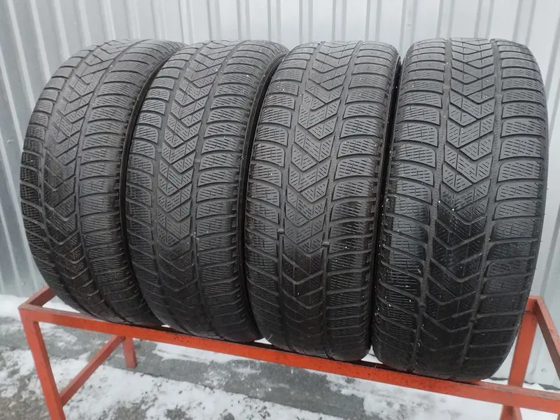 Комплект б/у шин 235/60 R18 Pirelli Scorpion Winter