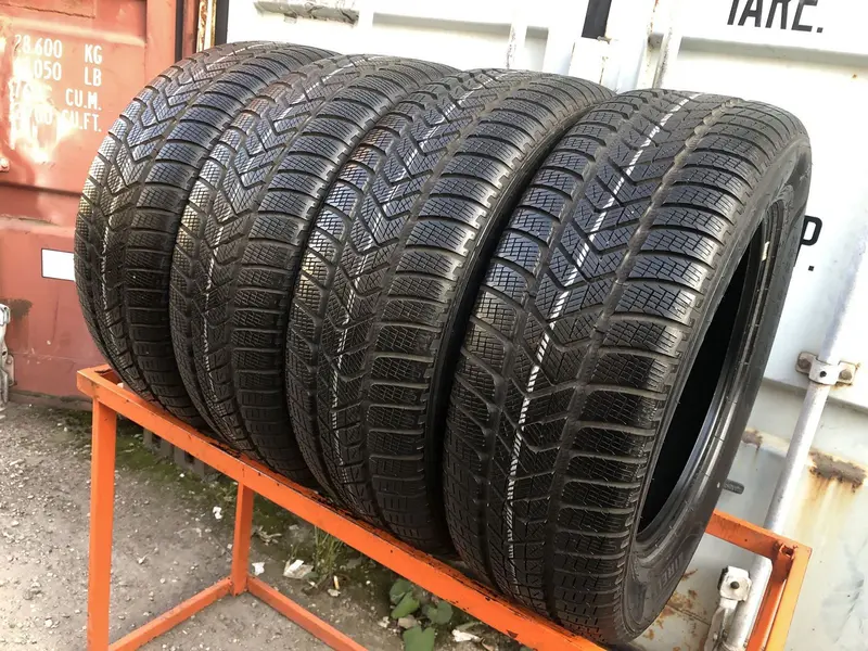 Комплект б/у шин 235/60 R18 Pirelli Scorpion Winter