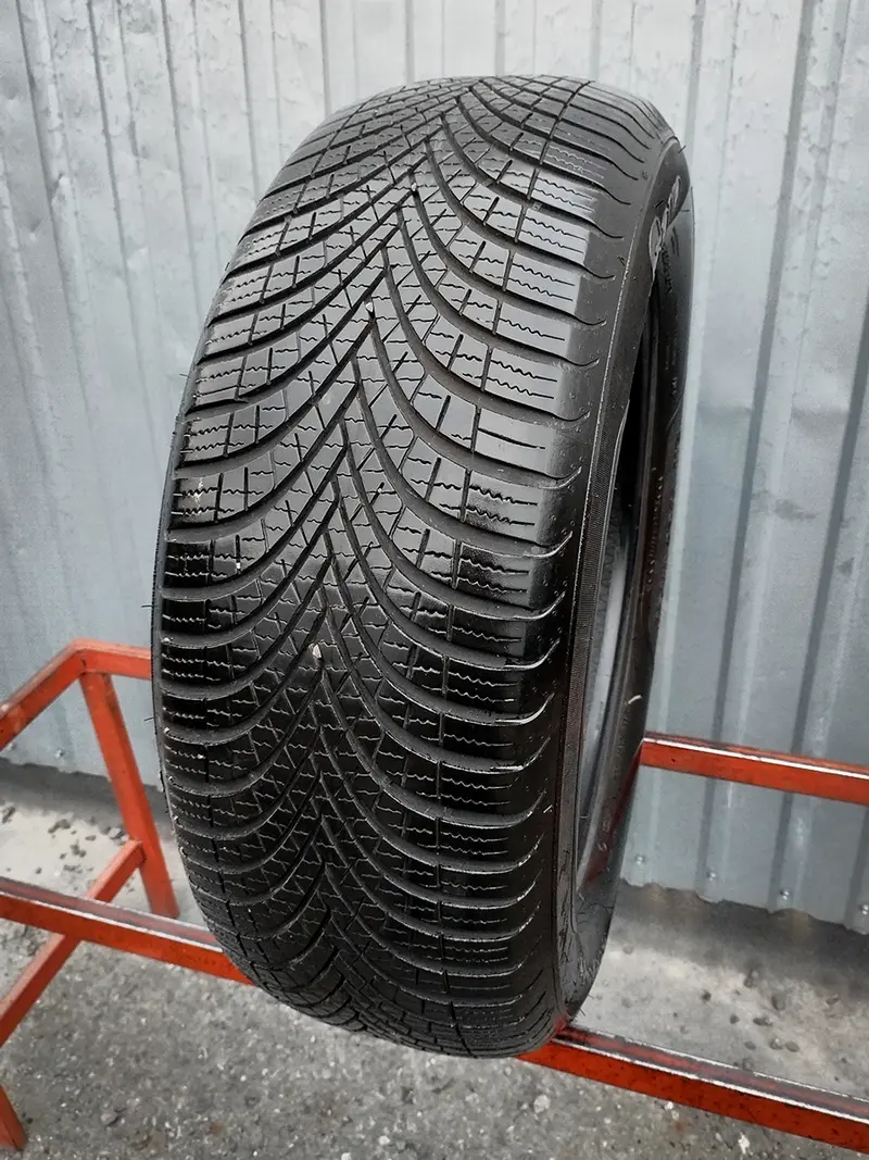 Б/у шина 235/60 R18 Sava All Weather