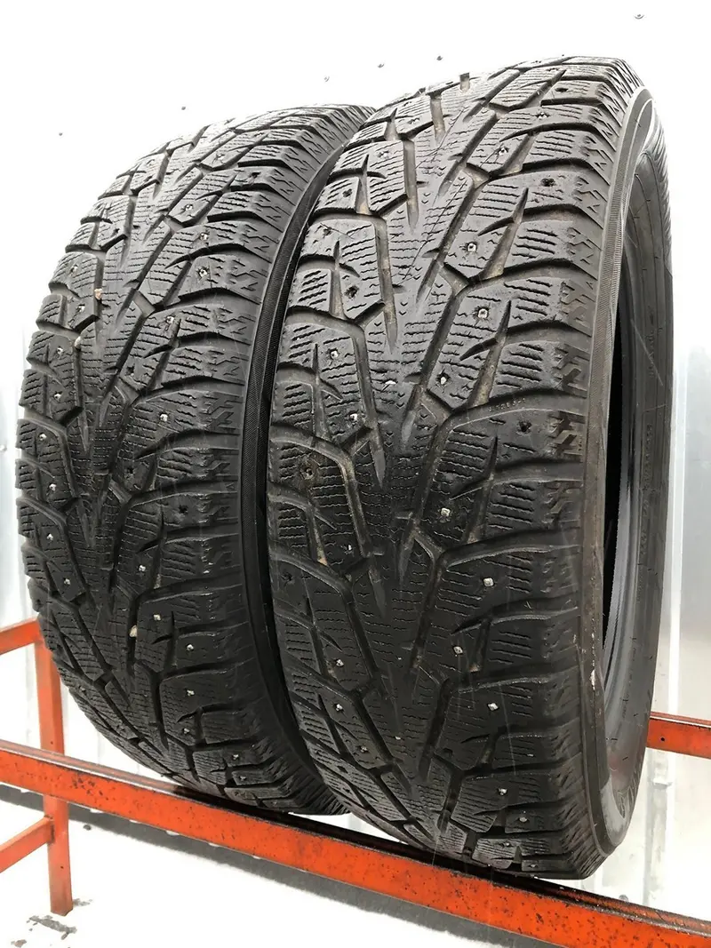 Пара б/у шин 235/60 R18 Yokohama Ice Guard Stud IG55
