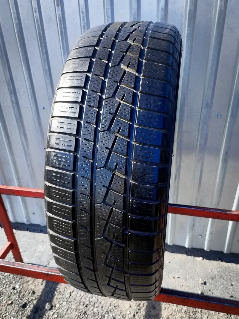 Б/у шина 235/60 R18 Yokohama W.drive V902 A