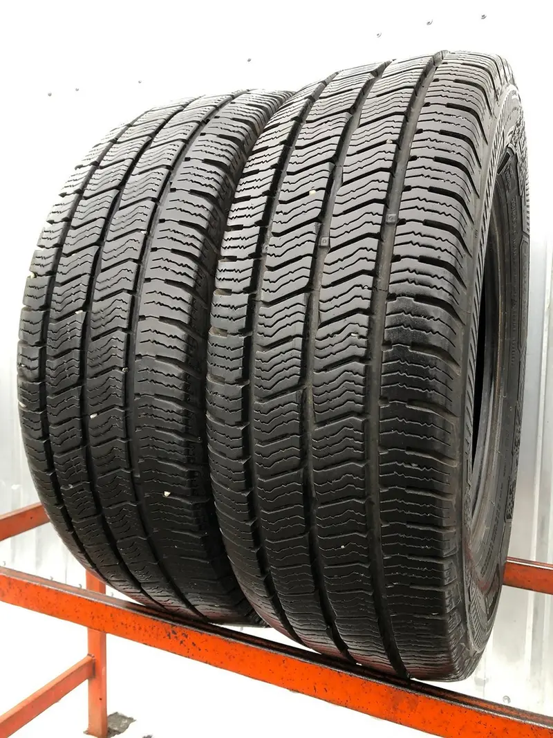 Пара б/у шин 235/65 R16C Barum Snovanis 3