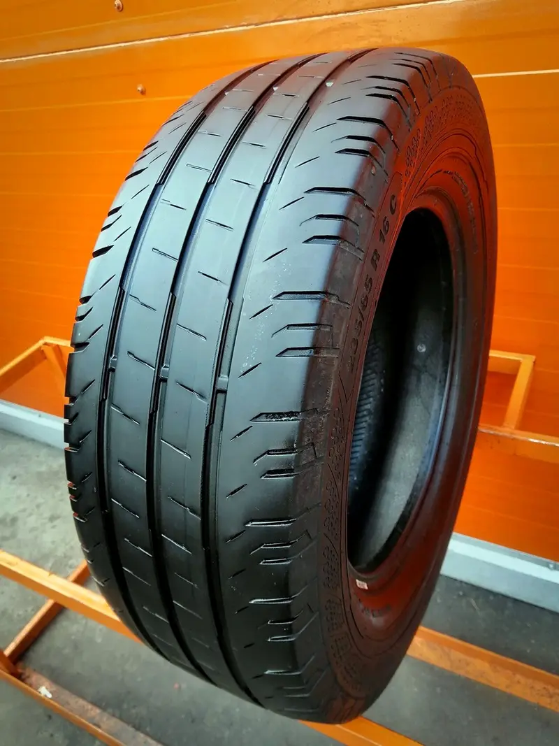 Б/у шина 235/65 R16C Continental ContiVanContact 200