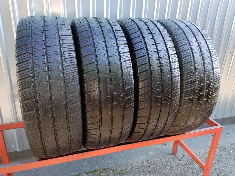 Комплект б/у шин 235/65 R16C Continental VanContact 4Season