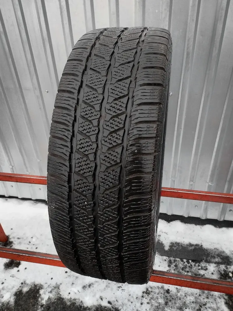 Б/у шина 235/65 R16C Continental VanContact Winter