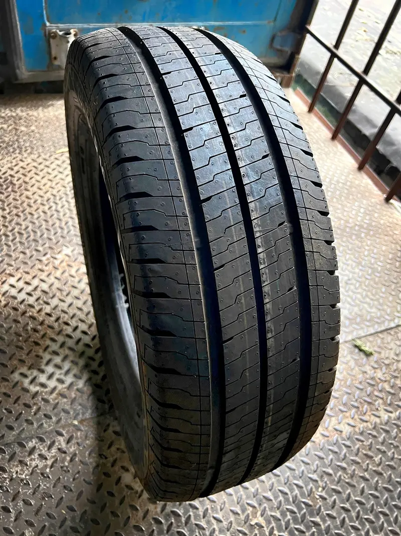 Новая шина 235/65 R16 Continental Vanco ECO
