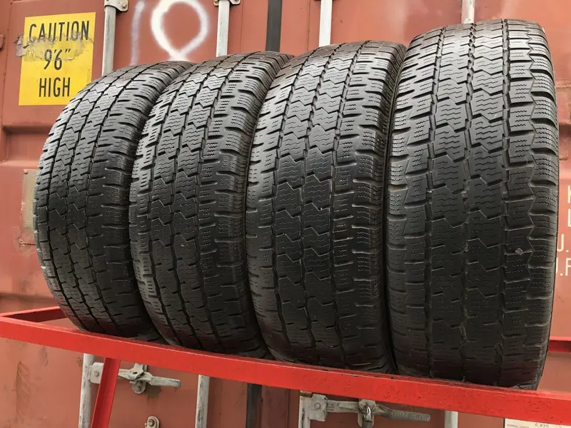 Комплект б/у шин 235/65 R16C Continental VancoFourSeason 2