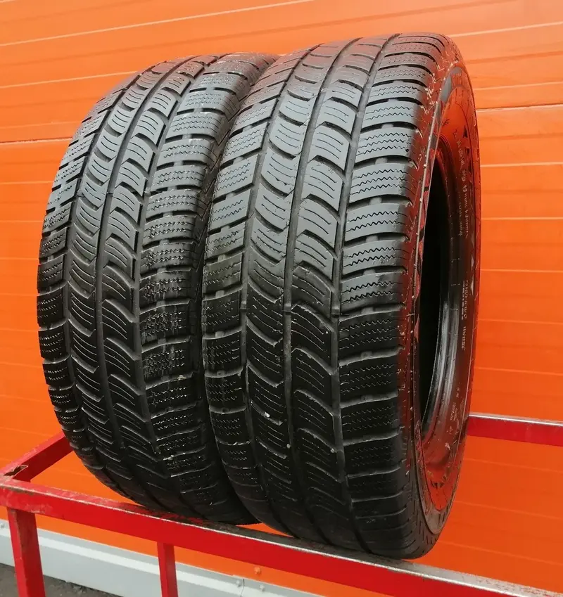 Пара б/у шин 235/65 R16C Continental VancoWinter 2
