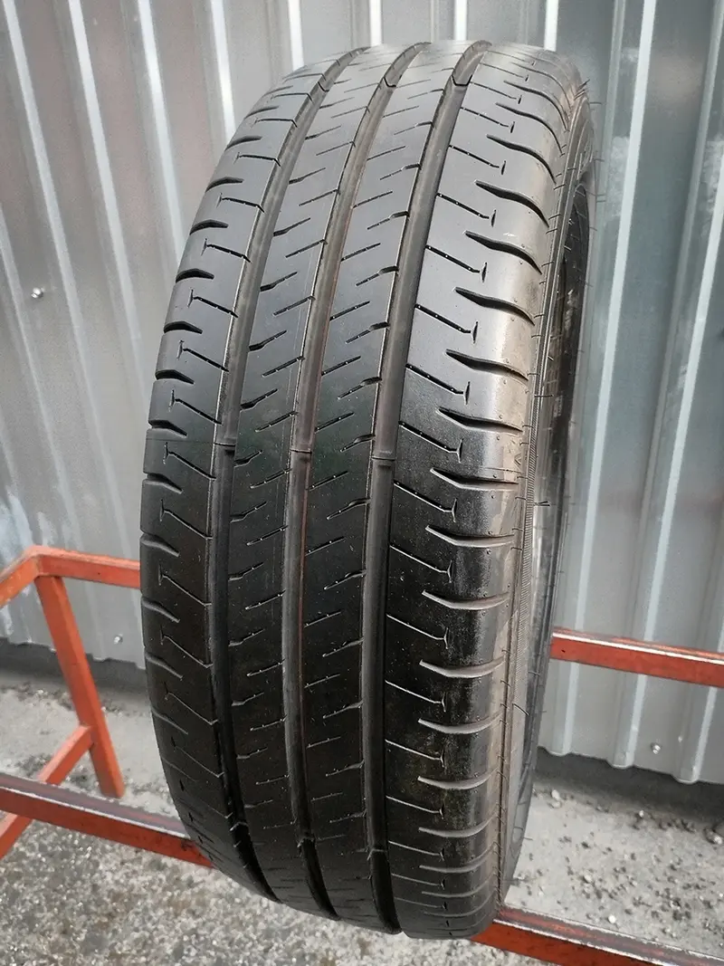 Б/у шина 235/65 R16C Falken Linam Van01 a