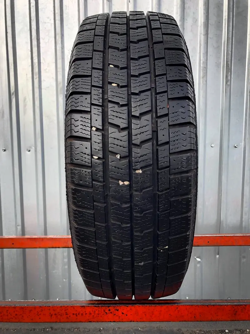 Б/у шина 235/65 R16C Goodyear Cargo Ultra Grip 2