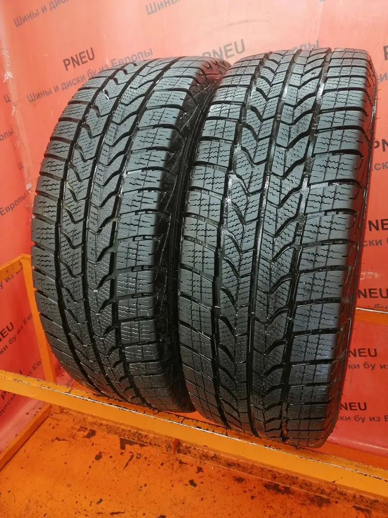 Пара б/у шин 235/65 R16C Goodyear UltraGrip Cargo