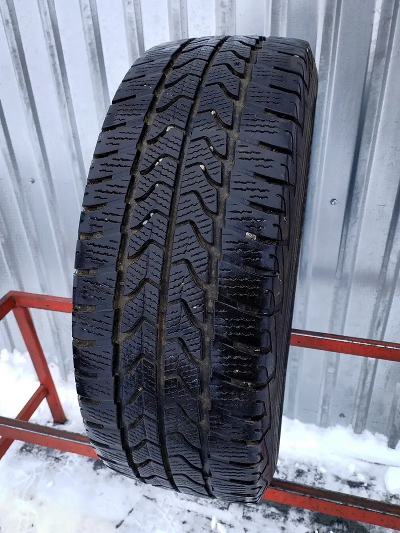Б/у шина 235/65 R16C Goodyear UltraGrip Cargo