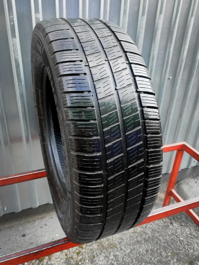 Б/у шина 235/65 R16C Hankook Vantra ST AS2 RA30