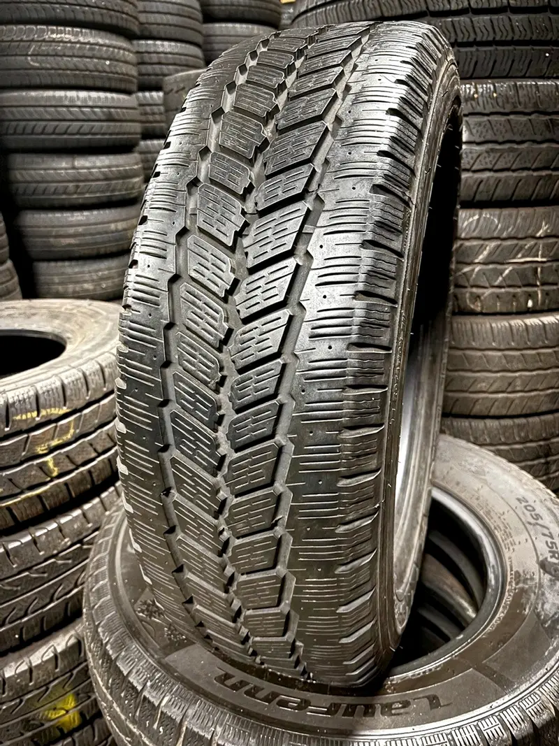 Б/у шина 235/65 R16C Michelin Agilis 81 Snow-Ice