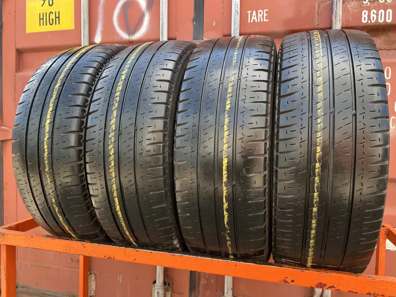 Комплект б/у шин 235/65 R16C Michelin Agilis