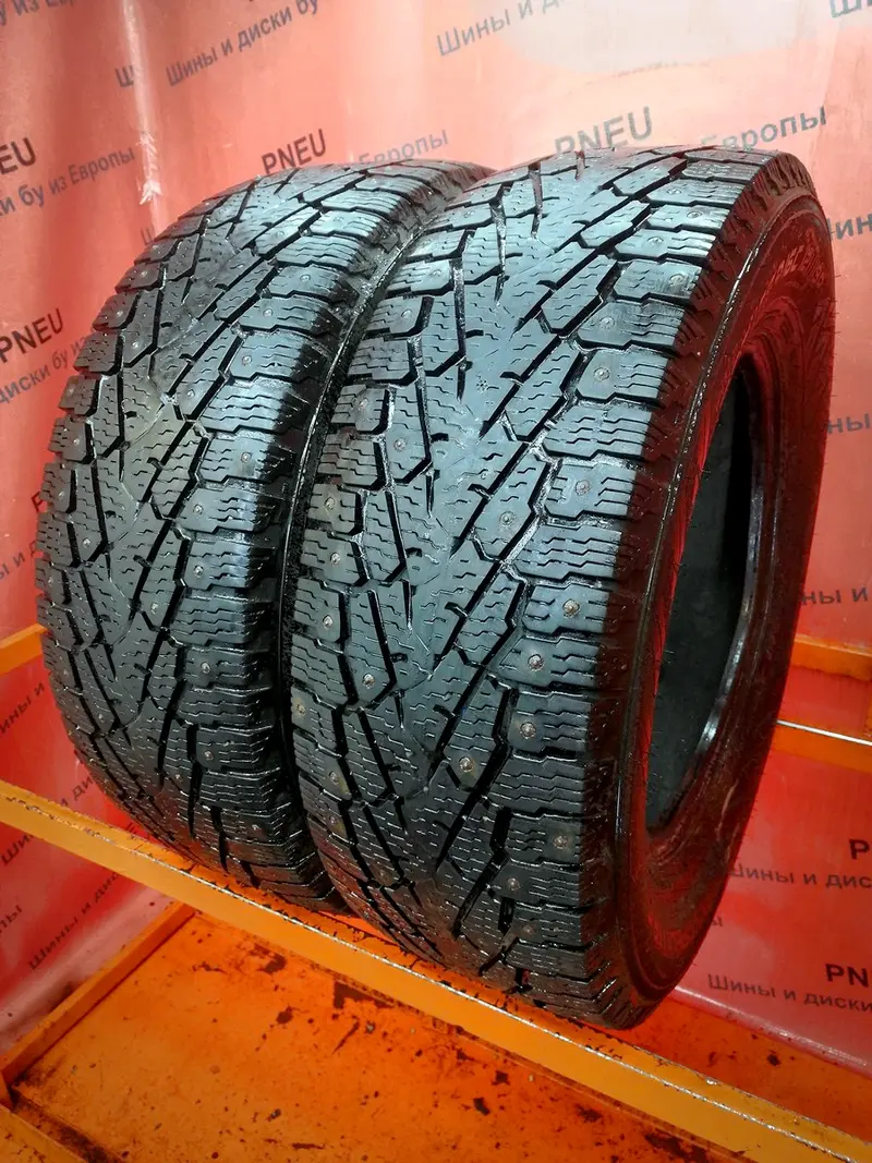 Пара б/у шин 235/65 R16C Nokian Hakkapeliitta C3