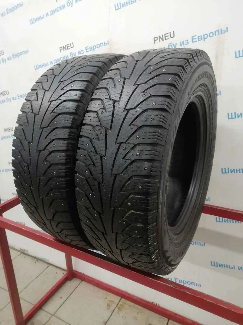 Пара б/у шин 235/65 R16C Nokian Hakkapeliitta C Cargo
