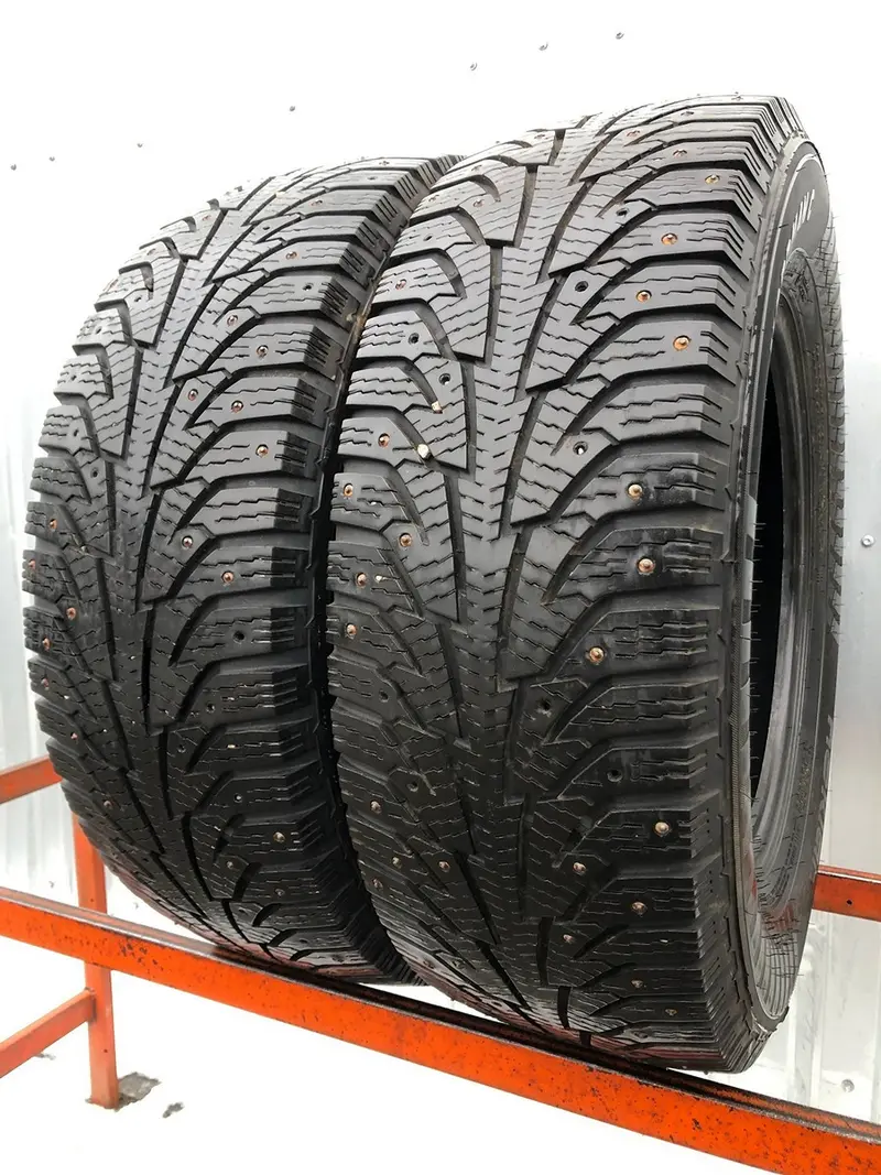 Пара б/у шин 235/65 R16C Nokian Nordman C