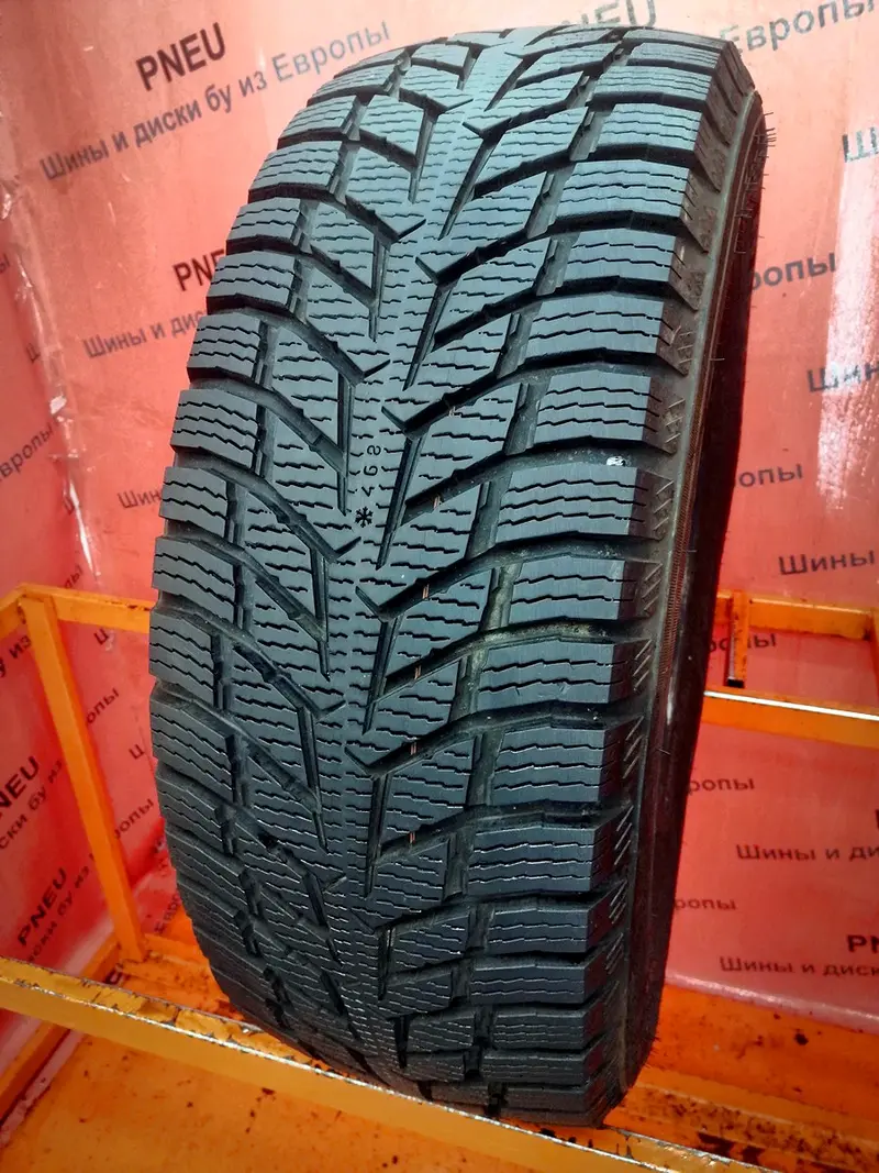 Б/у шина 235/65 R16C Nokian Snowproof C