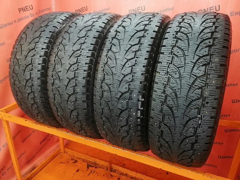 Комплект б/у шин 235/65 R16C Pirelli Chrono Winter
