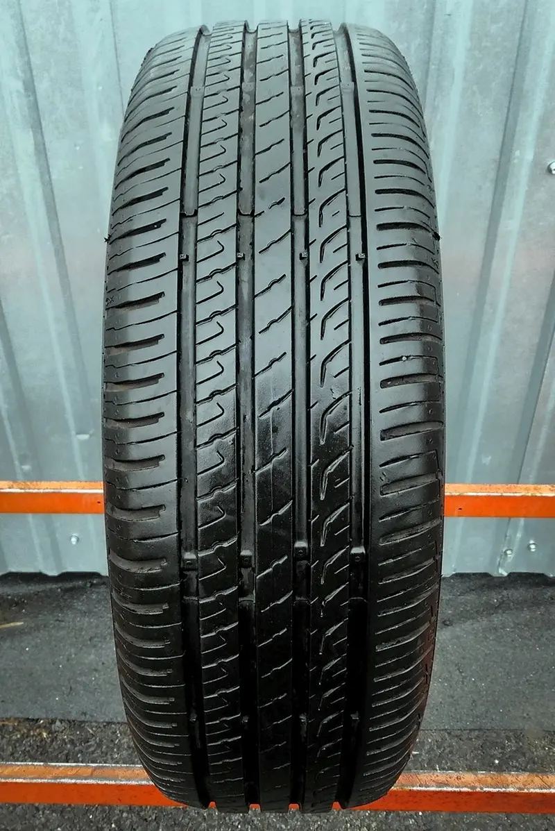 Б/у шина 235/65 R17 Barum Bravuris 5HM