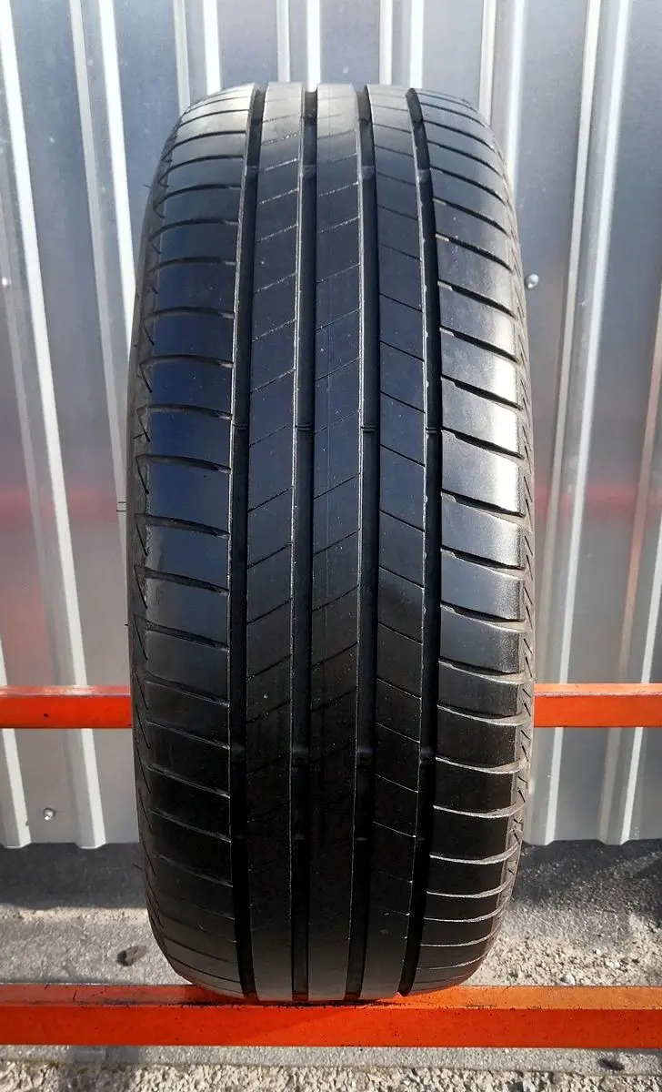 Б/у шина 235/65 R17 Bridgestone Turanza T005
