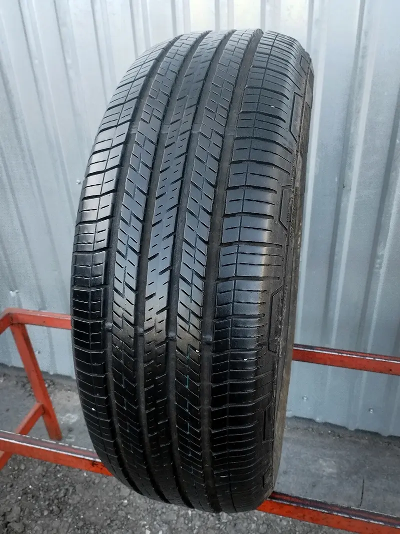 Б/у шина 235/65 R17 Continental Conti4x4Contact