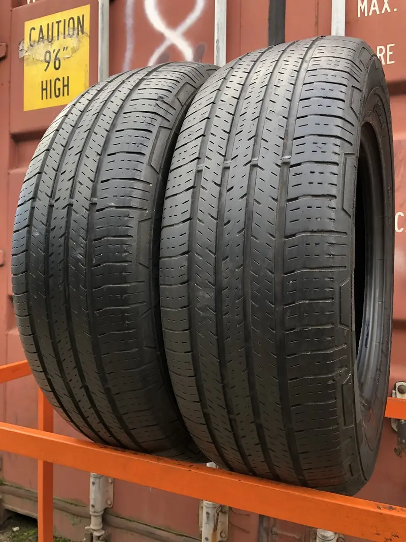 Пара б/у шин 235/65 R17 Continental Conti4x4Contact