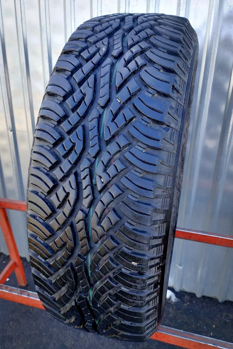 Б/у шина 235/65 R17 Continental ContiCrossContact AT