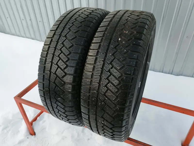 Пара б/у шин 235/65 R17 Continental ContiCrossContact Viking
