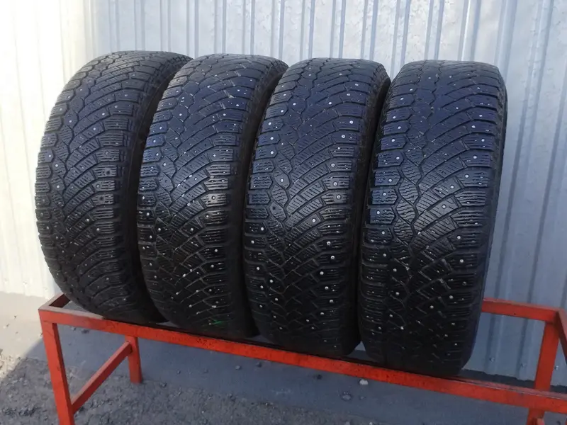 Комплект б/у шин 235/65 R17 Continental ContiIceContact 4x4