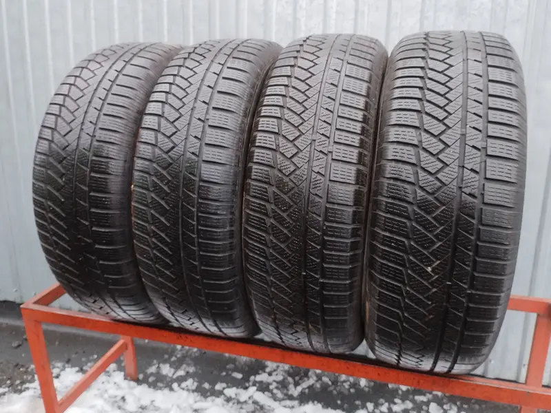 Комплект б/у шин 235/65 R17 Continental ContiWinterContact TS 850 P SUV