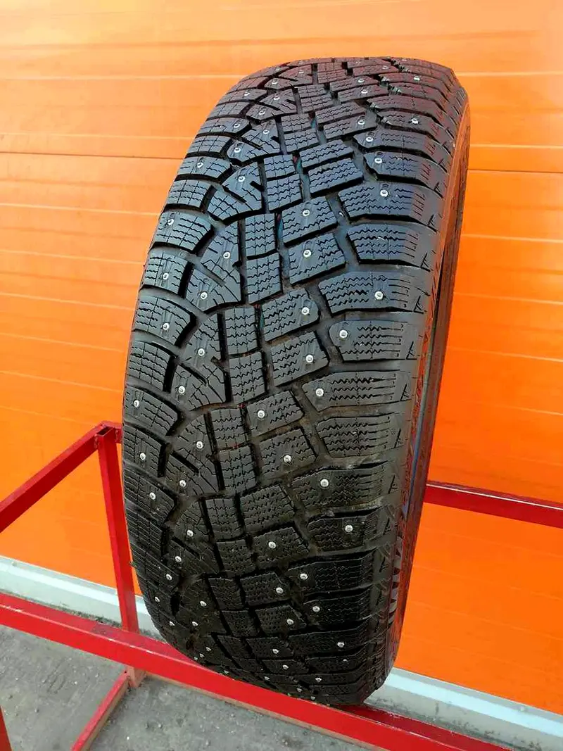 Б/у шина 235/65 R17 Continental IceContact 2, фото 1