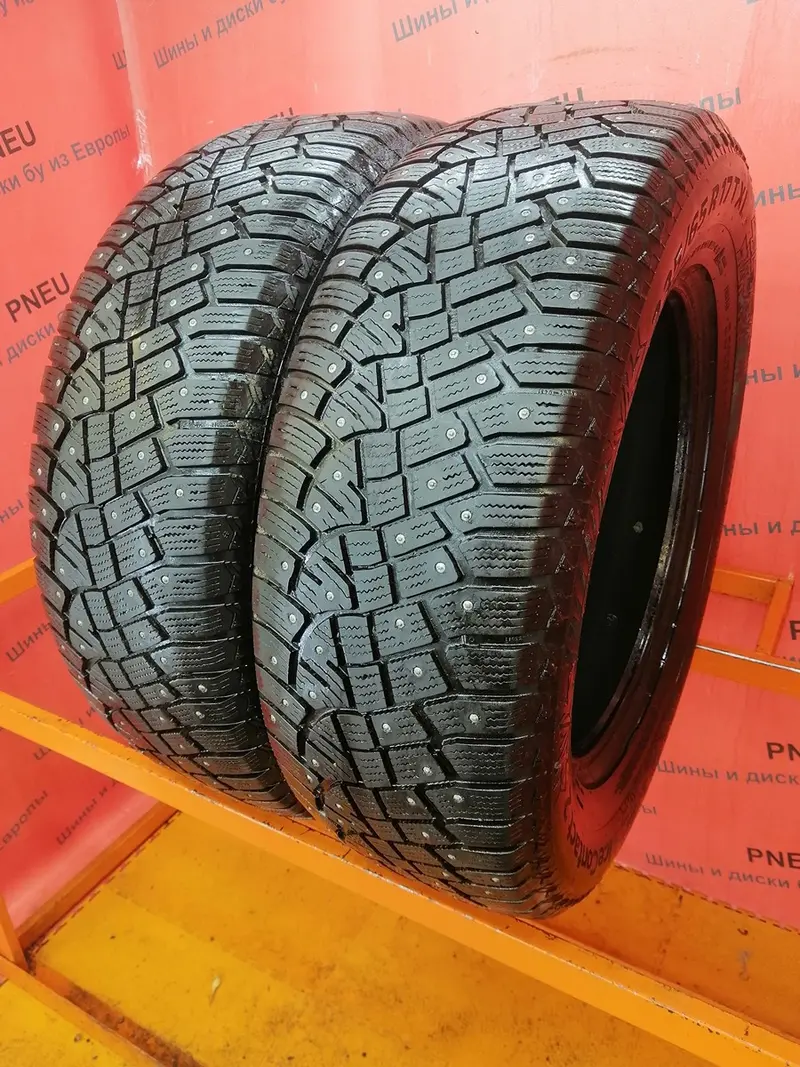 Пара б/у шин 235/65 R17 Continental IceContact 2 SUV, фото 1