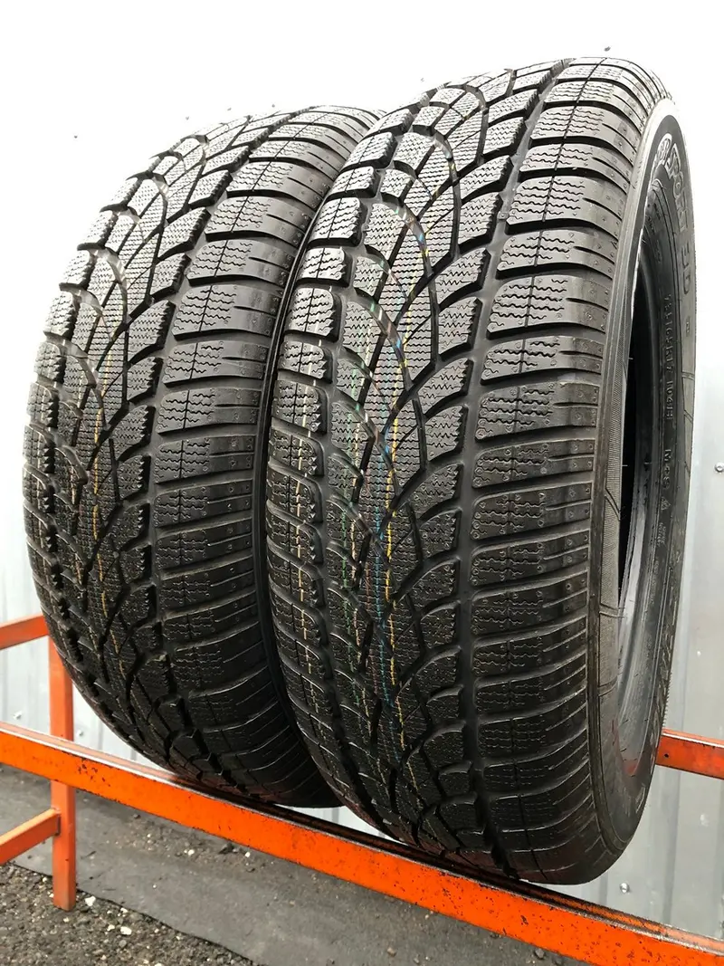 Пара б/у шин 235/65 R17 Dunlop SP Winter Sport 3D