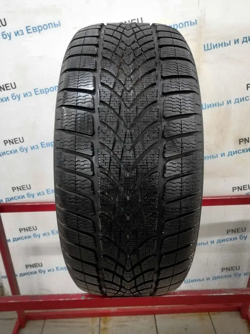 Б/у шина 235/65 R17 Dunlop SP Winter Sport 4D