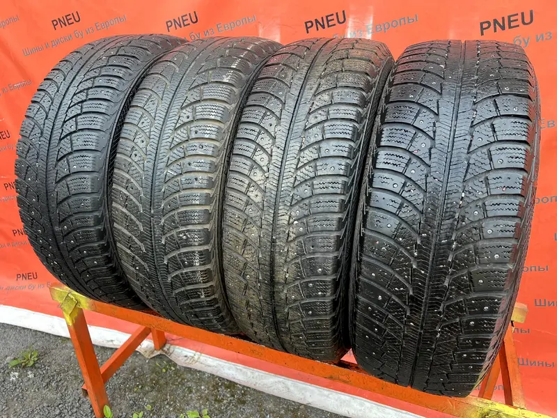 Комплект б/у шин 235/65 R17 Gislaved Nord Frost 5