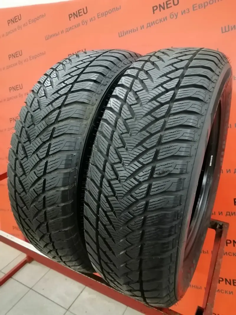 Пара б/у шин 235/65 R17 Goodyear Ultra Grip +