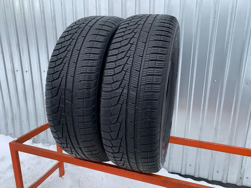 Пара б/у шин 235/65 R17 Hankook Winter I Cept Evo2 W320 SUV