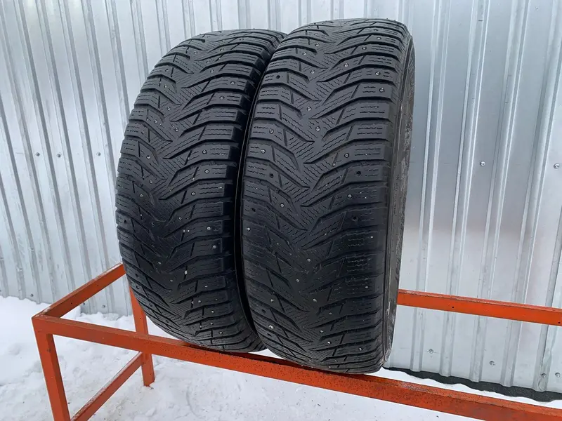 Пара б/у шин 235/65 R17 Marshal WinterCraft Ice WI31