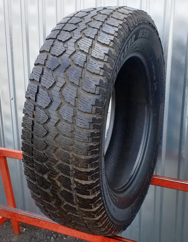 Б/у шина 235/65 R17 MasterCraft Courser MSR, фото 1