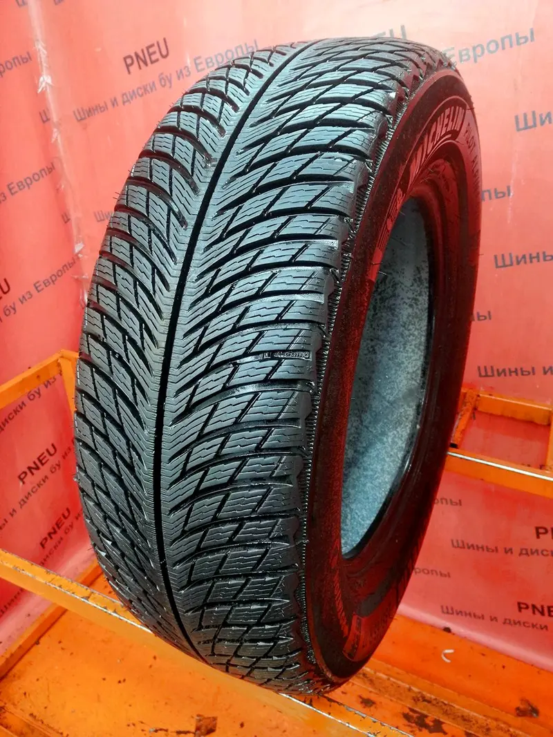 Б/у шина 235/65 R17 Michelin Pilot Alpin 5 SUV, фото 1